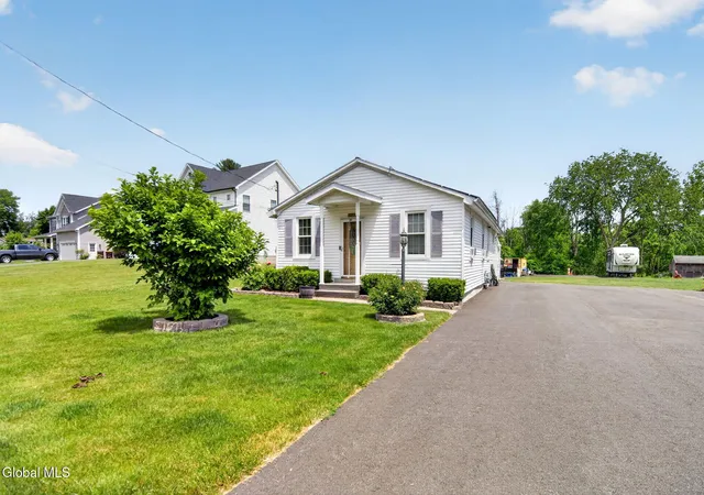 2nd image of 14 Renas Dr, Cohoes, NY 12047 | MLS# 202619644