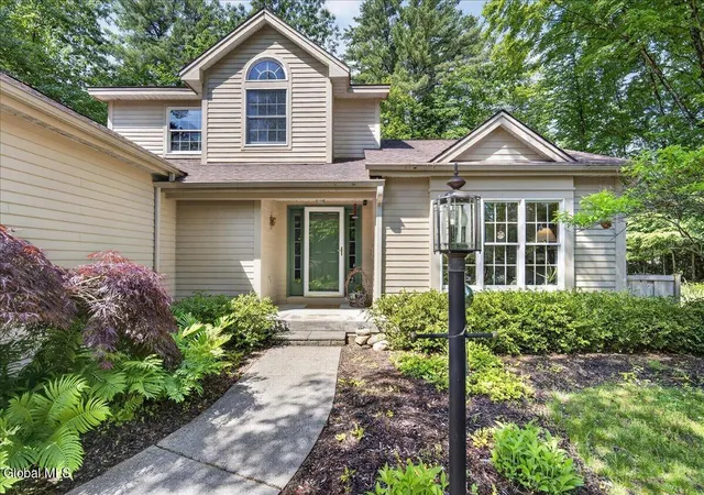 Homes for sale in Saratoga Springs, NY | 3 Bluebird Ct, Saratoga Springs, NY 12866 | MLS# 202620652