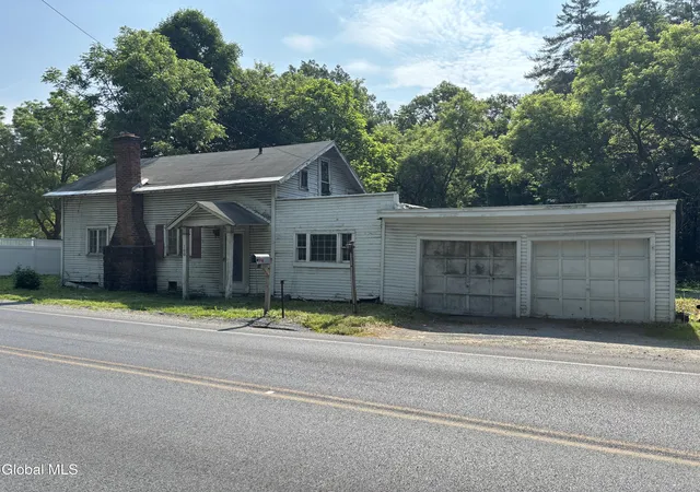 Homes for sale in Saratoga Springs, NY | 100 Brook Rd, Saratoga Springs, NY 12866 | MLS# 202619658
