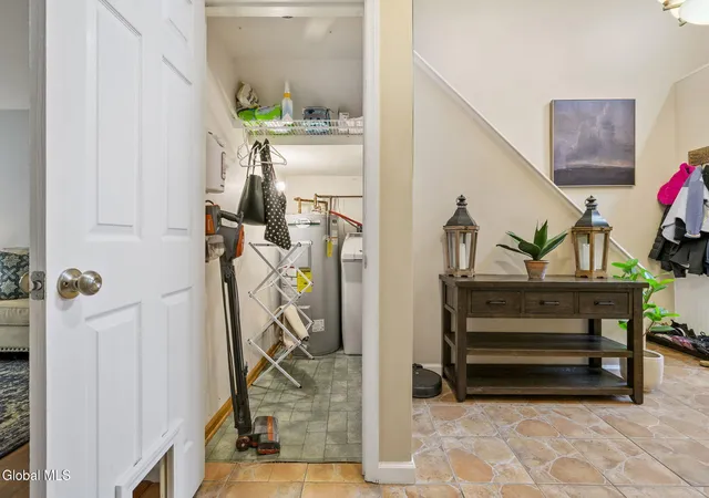 5th image of 3016 Fern Ct, Schenectady, NY 12303 | MLS# 202619953