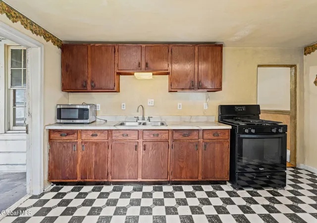Photo 3 of Sale Pending at 13 Sand St, Albany, NY 12209 | MLS# 202619693 | Listing updated on 2026-07-07
