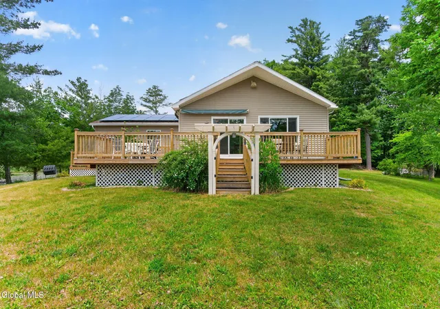 Homes for sale in West Sand Lake, NY | 99 Turnabout Rd, West Sand Lake, NY 12196 | MLS# 202619988