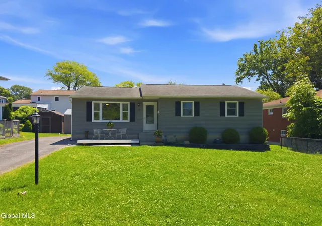 1st image of 34 Mountainview Ave, Albany, NY 12208 | MLS# 202619664
