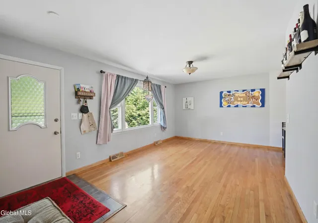 4th image of 34 Mountainview Ave, Albany, NY 12208 | MLS# 202619664