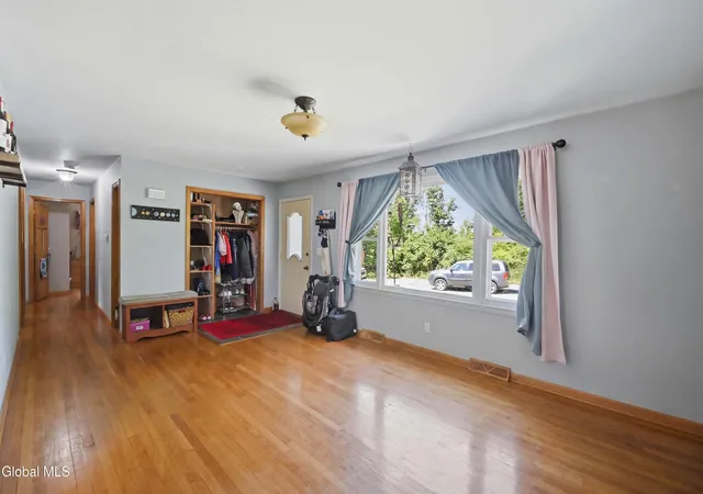 5th image of 34 Mountainview Ave, Albany, NY 12208 | MLS# 202619664