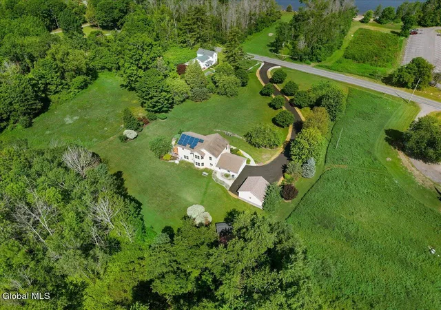 5th image of 672 Lakeview Rd, Broadalbin, NY 12025 | MLS# 202619712