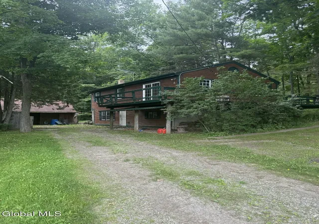 Homes for sale in Salem, NY | 12 Cassidy Rd, Salem, NY 12873 | MLS# 202619627