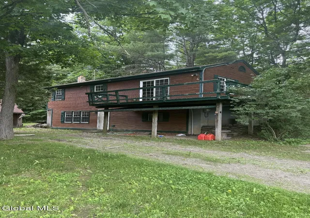 Homes for sale in Salem, NY | 12 Cassidy Rd, Salem, NY 12873 | MLS# 202619627