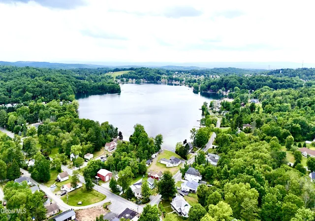Homes for sale in Poestenkill, NY | 10 Williams St, Poestenkill, NY 12198 | MLS# 202620523
