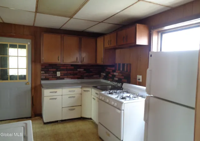 3rd image of 1214 5Th Ave, Schenectady, NY 12303 | MLS# 202619680