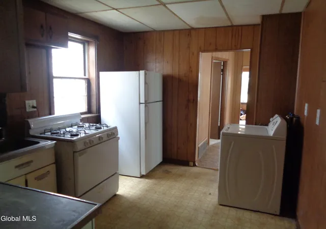 4th image of 1214 5Th Ave, Schenectady, NY 12303 | MLS# 202619680