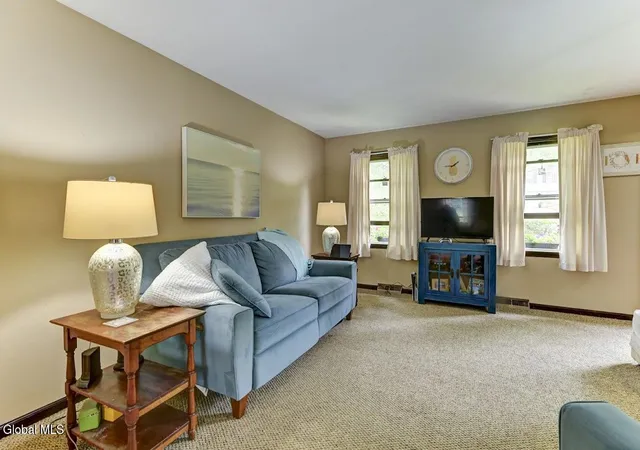 5th image of 1369 Augusta Dr, Schodack, NY 12033 | MLS# 202620289