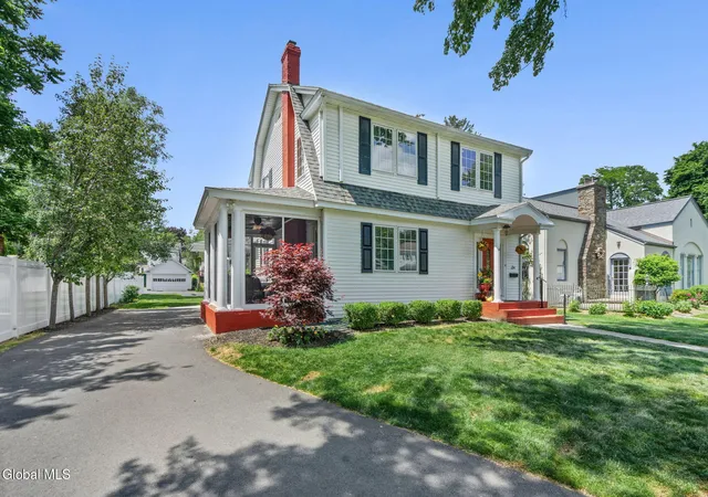 2nd image of 6 Glenwood St, Guilderland, NY 12084 | MLS# 202619834