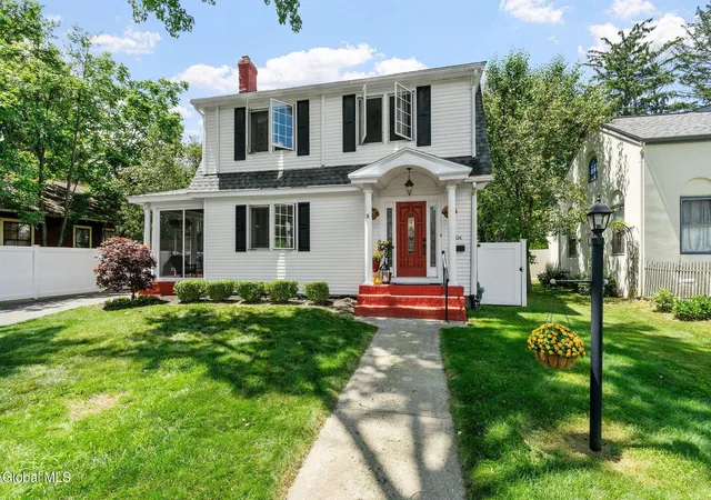 3rd image of 6 Glenwood St, Albany, NY 12203 | MLS# 202619834