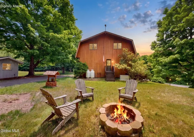 Homes for sale in East Greenbush, NY | 172 Palmer Rd, East Greenbush, NY 12061 | MLS# 202619799