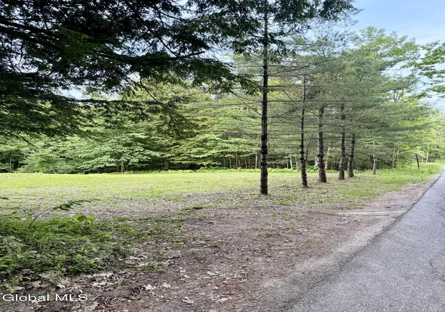 Photo 2 of Sale Pending at 422 Old Peck Hl Rd, Gloversville, NY 12078 | MLS# 202619710 | Listing updated on 2026-08-24