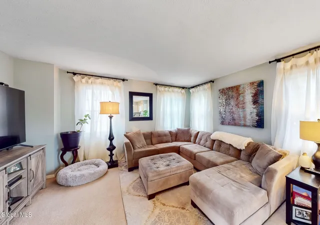 4th image of 110 N Springhurst Dr, East Greenbush, NY 12061 | MLS# 202621517