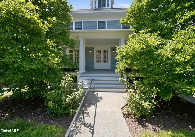 4th image of 571 Providence St, Albany, NY 12208 | MLS# 202619872