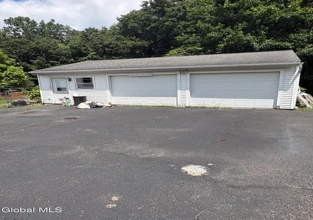 4th image of 3131 Spawn Rd, Guilderland, NY 12303 | MLS# 202620027