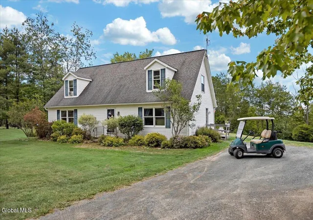 4th image of 53 N Nassau Ln, Averill Park, NY 12018 | MLS# 202619965
