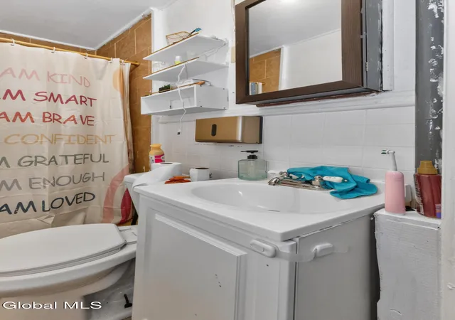 4th image of 227 Colonie St, Albany, NY 12210 | MLS# 202619879