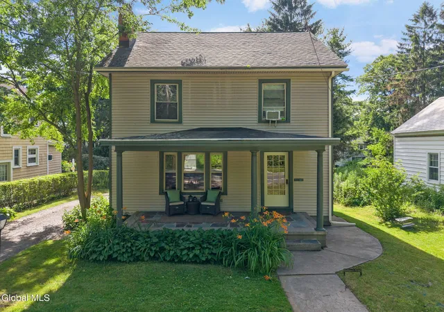 Homes for sale in Niskayuna, NY | 1045 Balltown Rd, Niskayuna, NY 12309 | MLS# 202620500