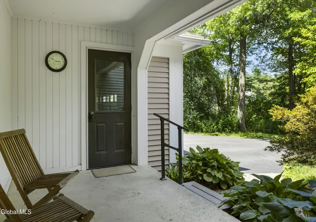 5th image of 17 Schuyler Hills Rd, Colonie, NY 12211 | MLS# 202620068