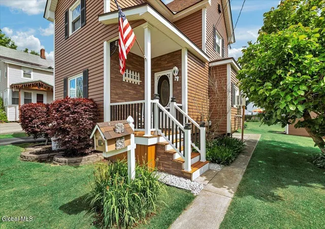 4th image of 105 Mason St, Johnstown, NY 12095 | MLS# 202619837