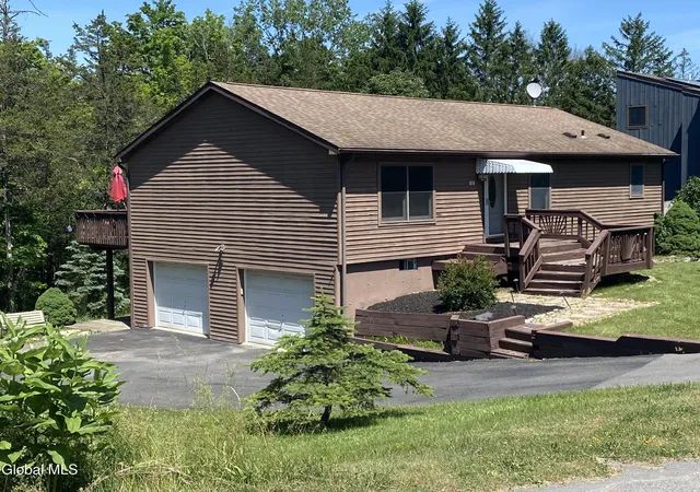 Homes for sale in Athens, NY | 86 Superstitious Dr, Athens, NY 12015 | MLS# 202619957