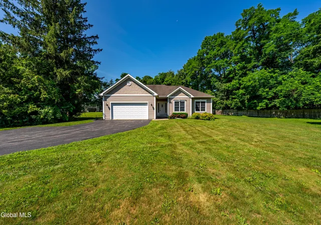 Homes for sale in Glenville, NY | 545 Sacandaga Rd, Glenville, NY 12302 | MLS# 202621323