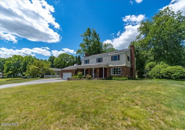 Homes for sale in Niskayuna, NY | 845 Northumberland Dr, Niskayuna, NY 12309 | MLS# 202619930