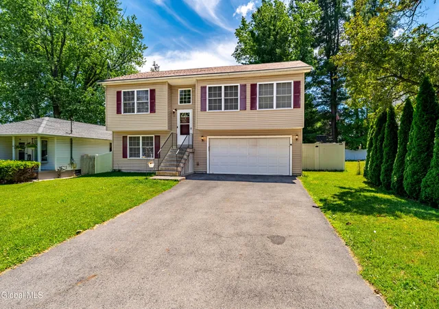 24th image of 14 Booth St, Colonie, NY 12205 | MLS# 202620458