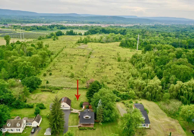 4th image of 87 Lasher Rd, Bethlehem, NY 12158 | MLS# 202621058