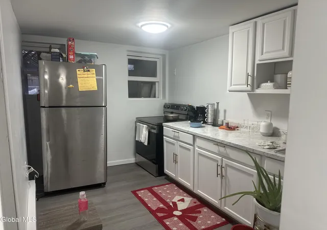 5th image of 72 Bassett St, Albany, NY 12202 | MLS# 202619875