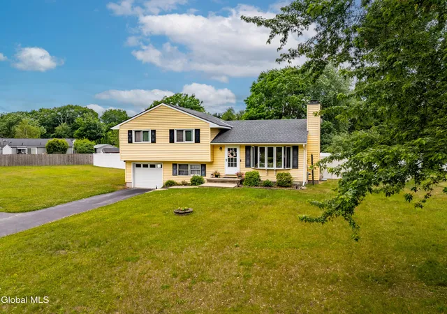 Homes for sale in Stockport, NY | 63 Rossman Cir, Stockport, NY 12534 | MLS# 202619910