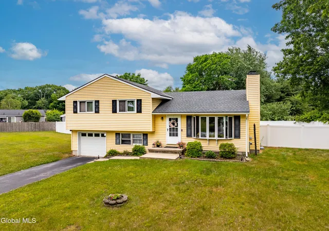 Homes for sale in Stockport, NY | 63 Rossman Cir, Stockport, NY 12534 | MLS# 202619910