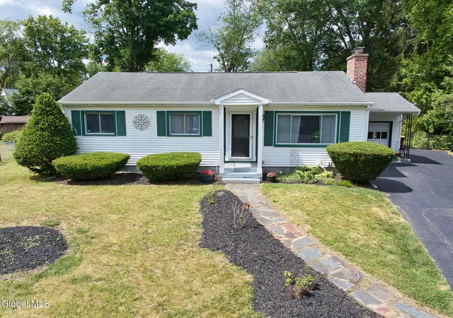 1st image of 1 Hawley Ct, Bethlehem, NY 12054 | MLS# 202620311