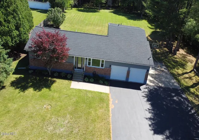 Homes for sale in Glenville, NY | 36 Snake Hill Rd, Glenville, NY 12302 | MLS# 202619981