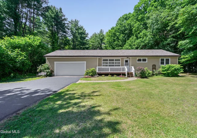 2nd image of 1141 Meadowdale Rd, Altamont, NY 12009 | MLS# 202619969