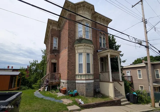 Homes for sale in Amsterdam, NY | 22 Union St, Amsterdam, NY 12010 | MLS# 202619978
