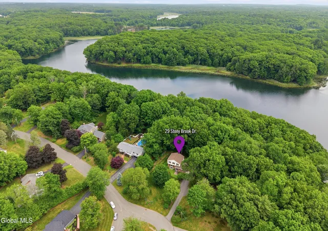 4th image of 29 Stony Brook Dr, Rexford, NY 12148 | MLS# 202619968