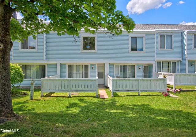 Homes for sale in East Greenbush, NY | 1005 Rockport Ct, East Greenbush, NY 12061 | MLS# 202619984