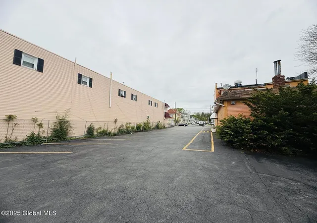Homes for sale in Schenectady, NY | 1414 N State St, Schenectady, NY 12304 | MLS# 202619977