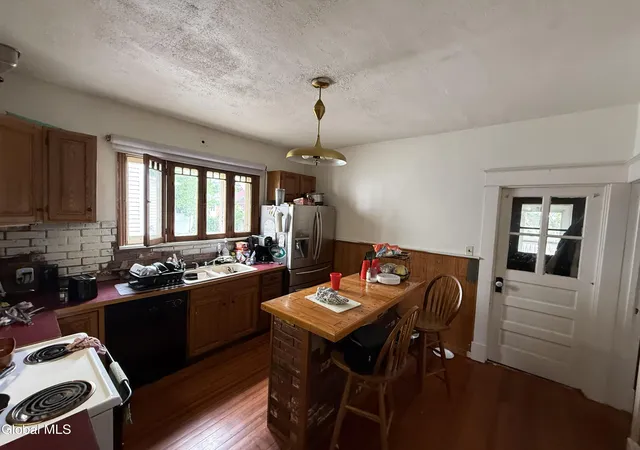 Homes for sale in Scotia, NY | 232 3Rd St, Scotia, NY 12302 | MLS# 202620008