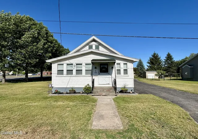 3rd image of 3202 Delmar Ave, Rotterdam, NY 12306 | MLS# 202620338