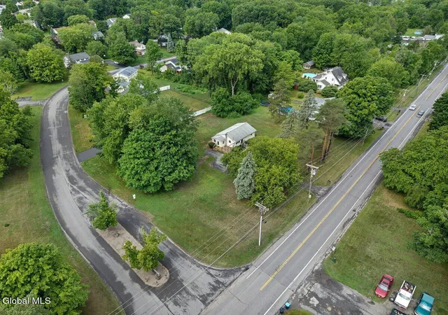 37th image of 126 Guideboard Rd, Halfmoon, NY 12188 | MLS# 202620404