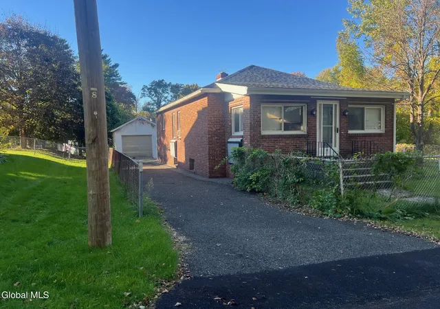 Photo 1 of Sale Pending at 11 Pine St, Albany, NY 12203 | MLS# 202620099 | Listing updated on 2026-08-31