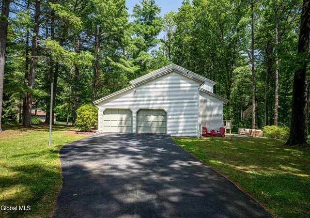 2nd image of 1 Birch Hill Ct, Clifton Park, NY 12019 | MLS# 202621211