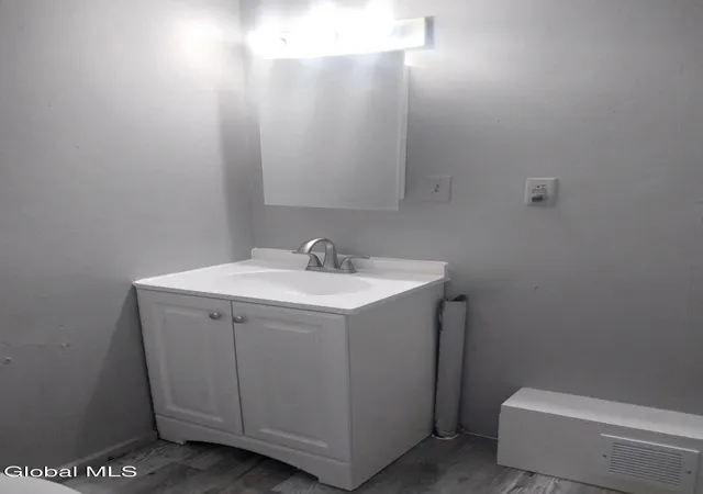 Listing Photo 2 - Condo for sale in building located at 283 4th St, Troy, NY 12180 - Unit #