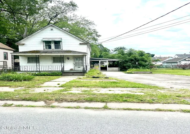 2nd image of 15 Van Zandt St, Schenectady, NY 12304 | MLS# 202621187